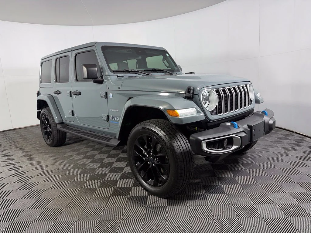 Used 2024 Gray Jeep Sahara 4xe image 4