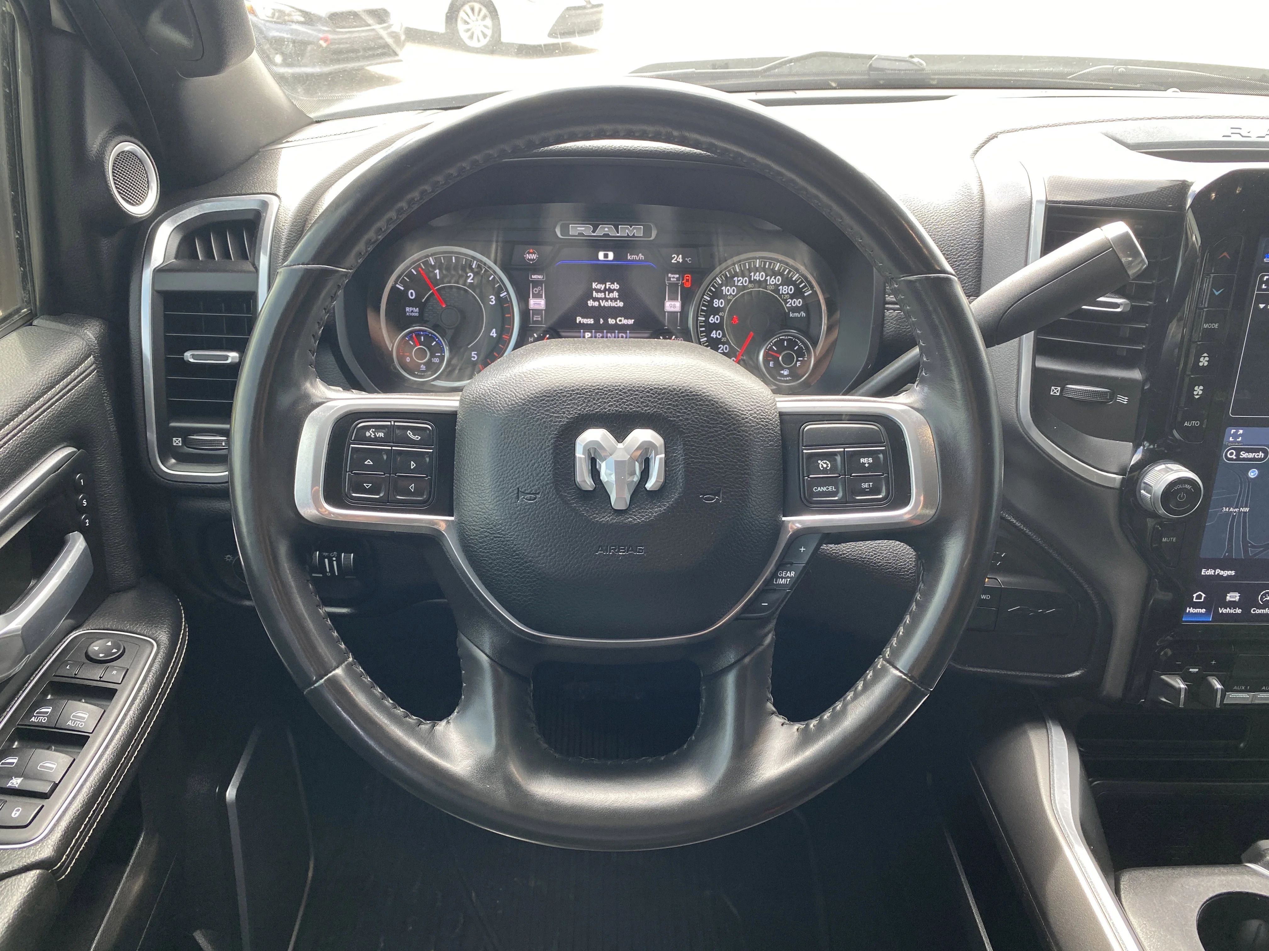 Used 2022 White Ram Laramie MEGA CAB * 12 DISPLAY * DIGITAL REARVIEW MIRROR * image 12