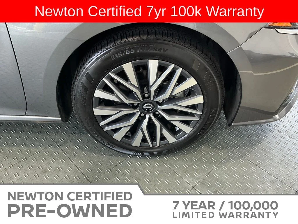Certified Used 2025 Gun Metallic Nissan 2.5 SV image 44