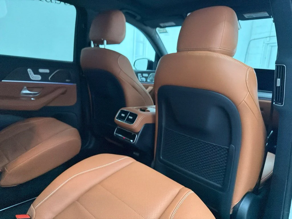 New 2027 White Mercedes-Benz GLS 450 image 30
