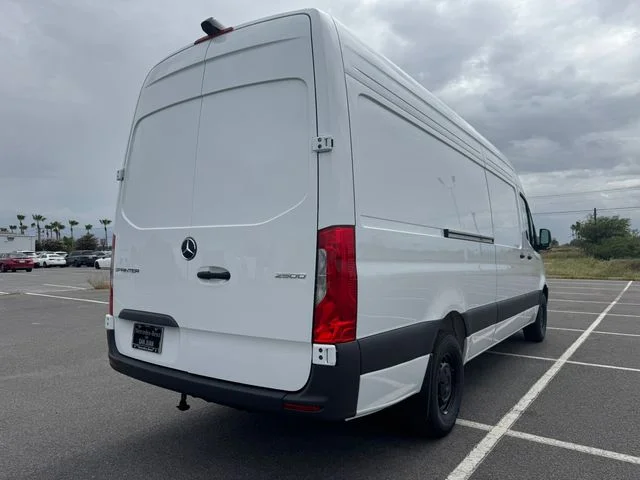 New 2026 White Mercedes-Benz Cargo 170 WB image 30