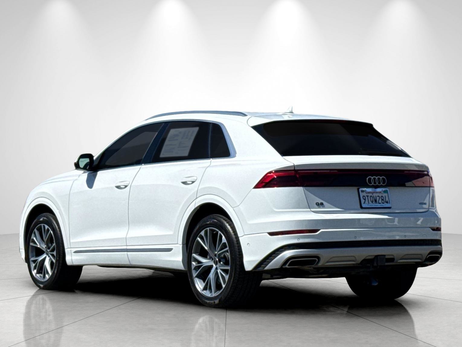 Used 2025 Carrara White Audi Premium Plus image 3