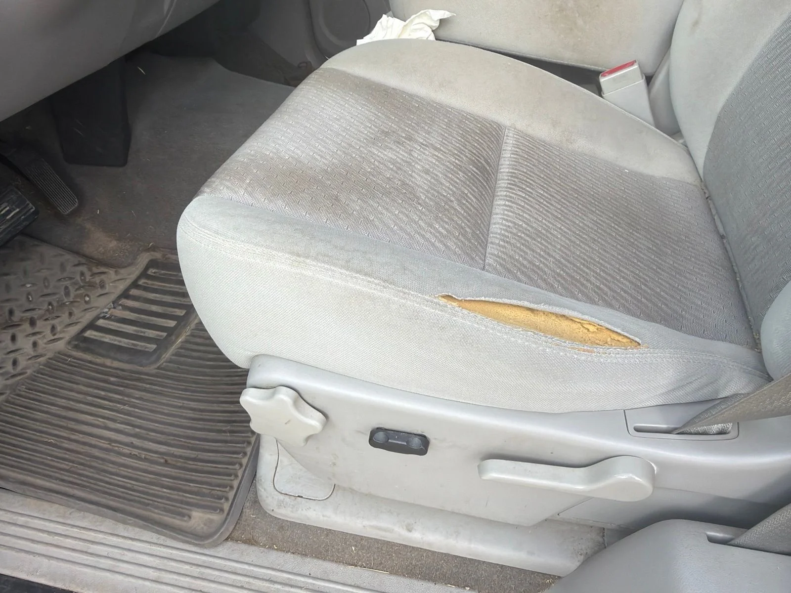 Used 2013 Gray Chevrolet LT image 2