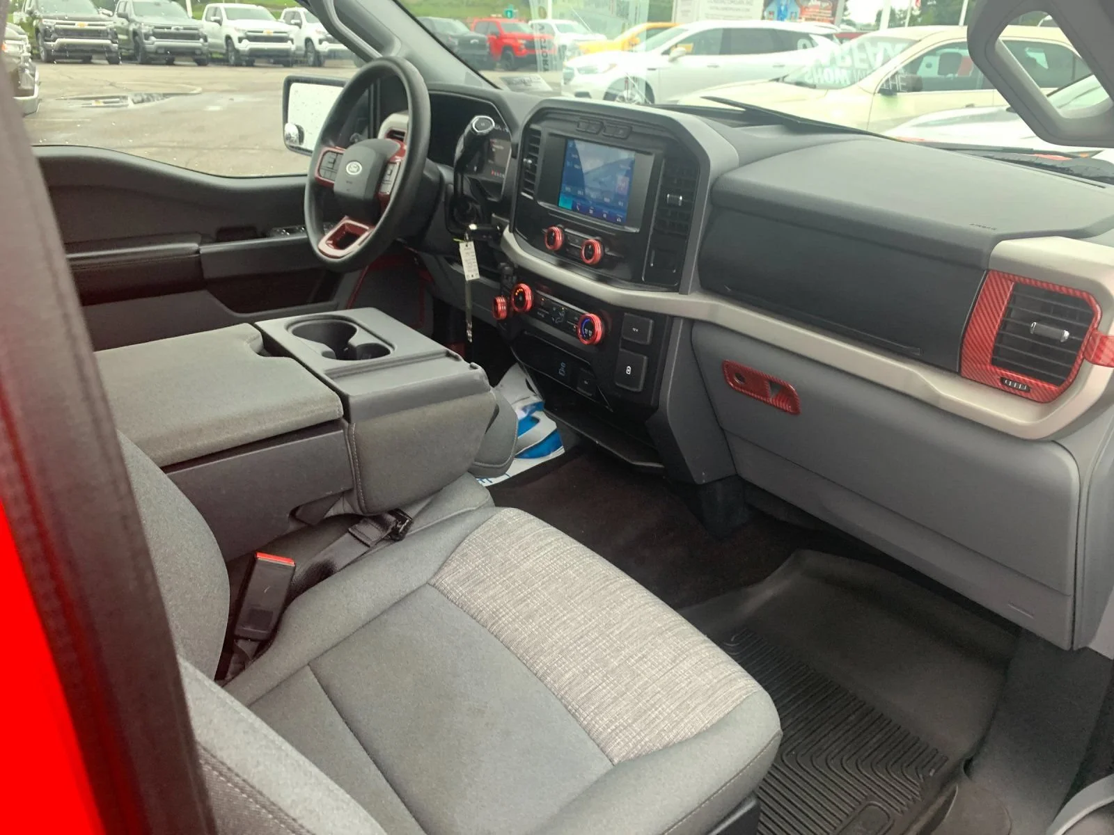 Used 2021 Red Ford XLT image 17