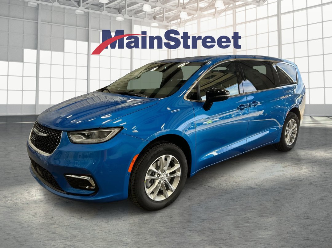 2026 Chrysler Pacifica Select AWD's photo