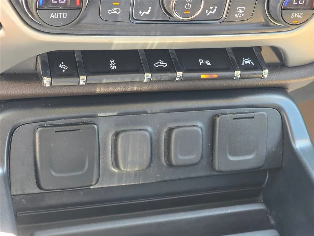 Used 2017 Gray GMC SLT image 19
