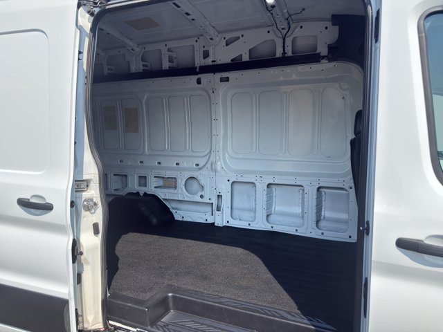 Used 2024 White Ford  image 20