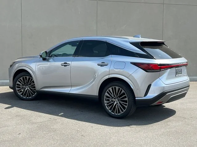 Certified Used 2025 Iridium Lexus 450h+ Luxury image 6