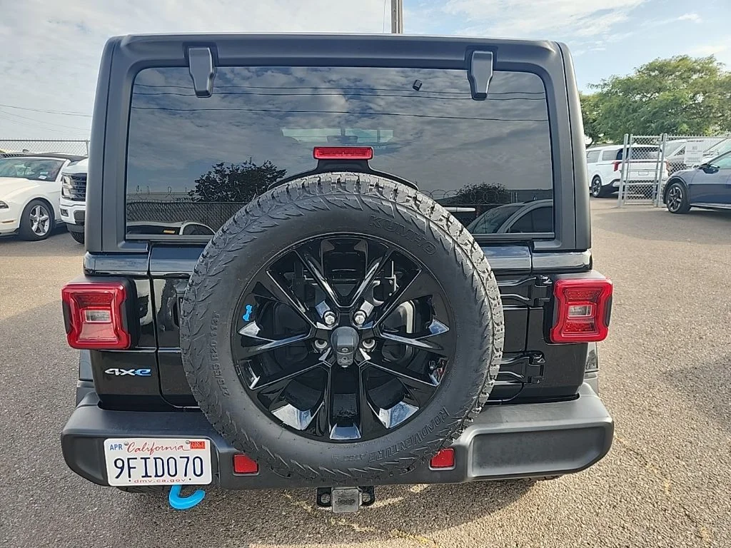 Used 2023 Black Jeep Sahara 4xe image 11
