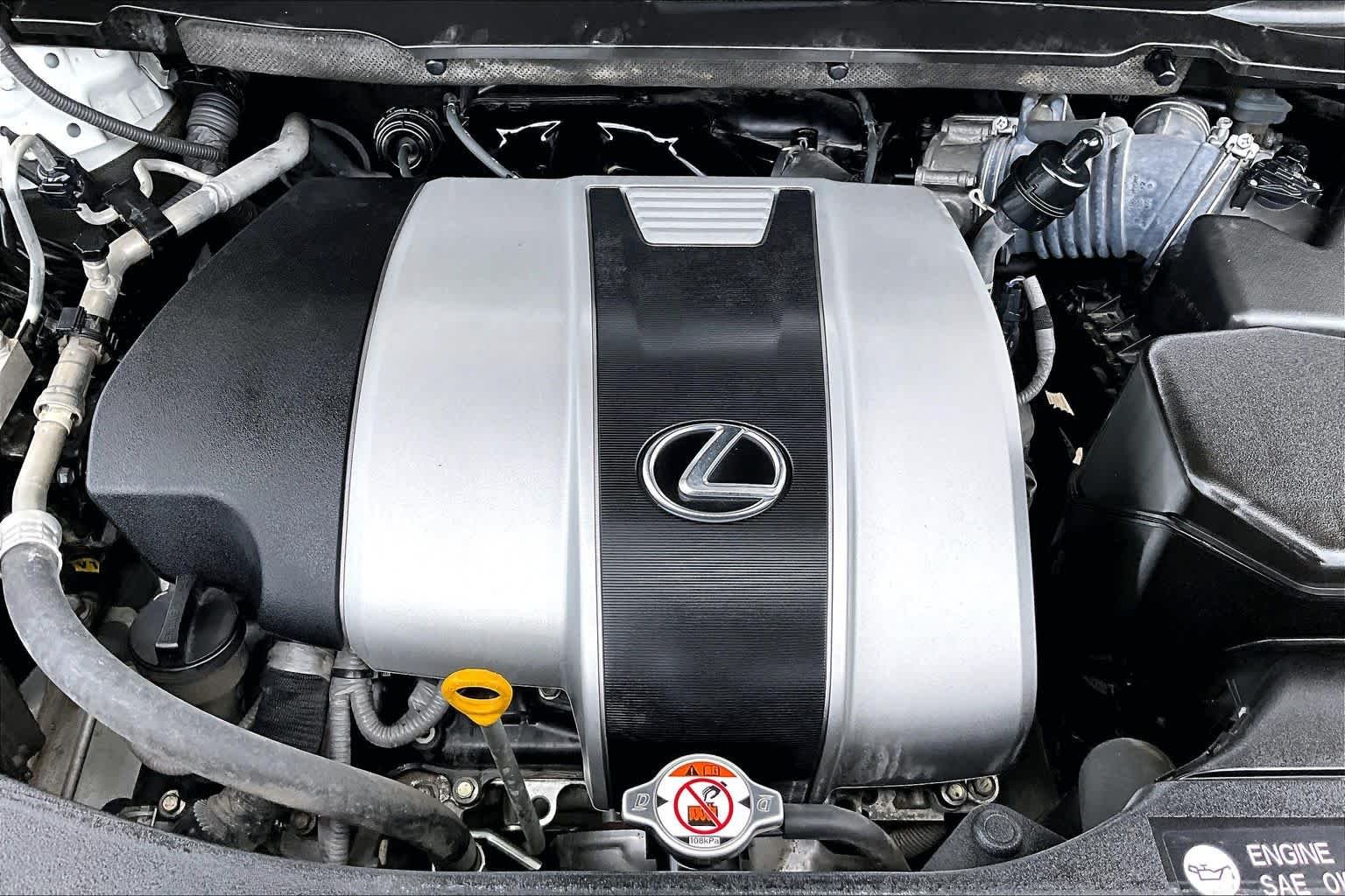 Used 2022 Eminent White Pearl Lexus  image 33