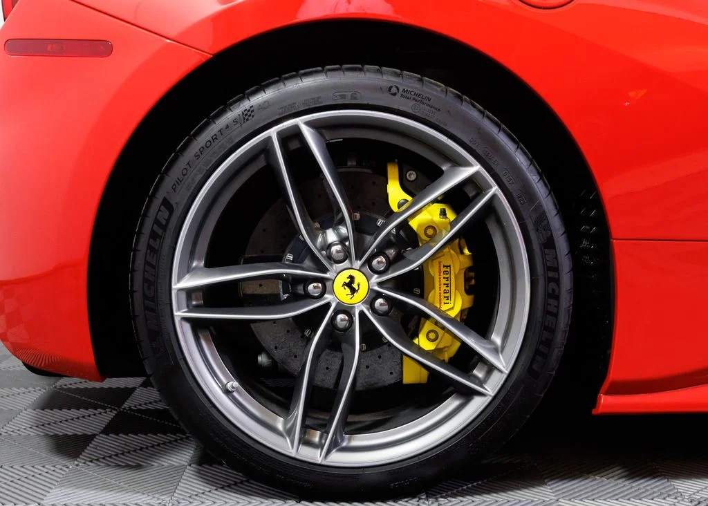 Used 2018 Red Ferrari Base image 9