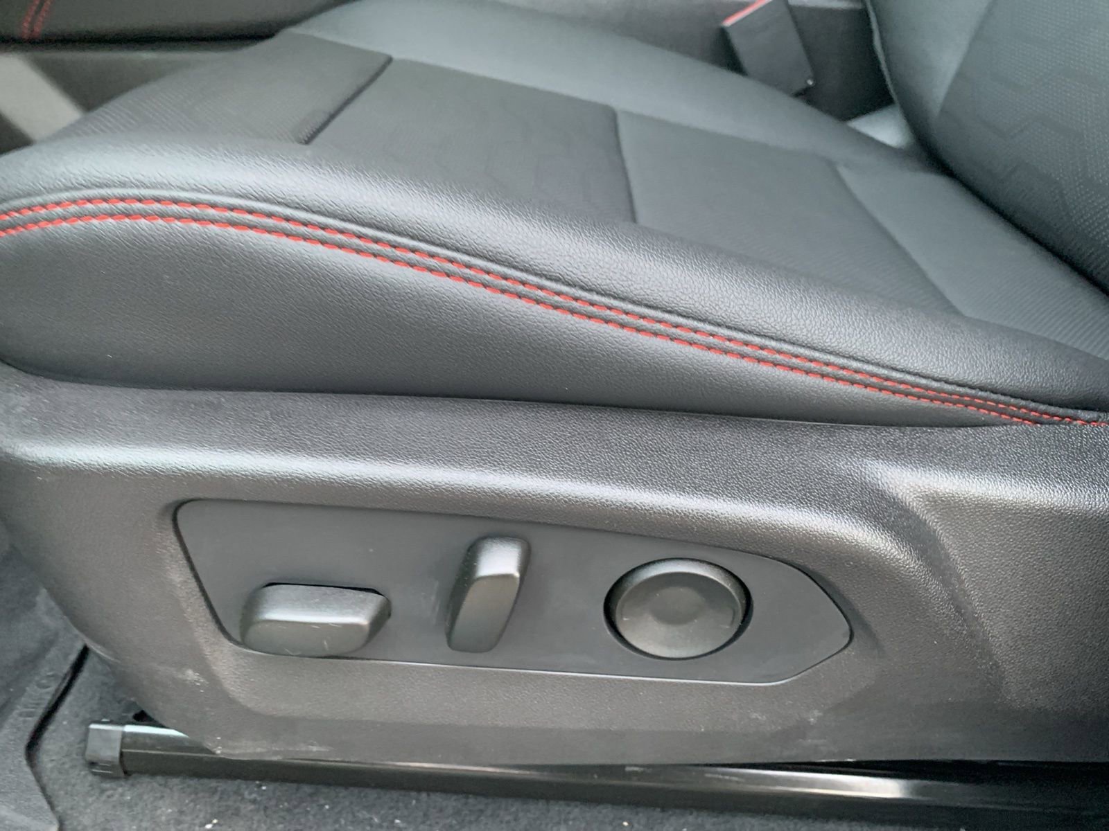 2025 Chevrolet Colorado Z71 - Photo 18
