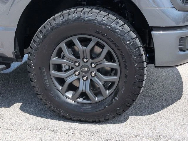 New 2026 Carbonized Gray Metallic Ford Tremor® image 11