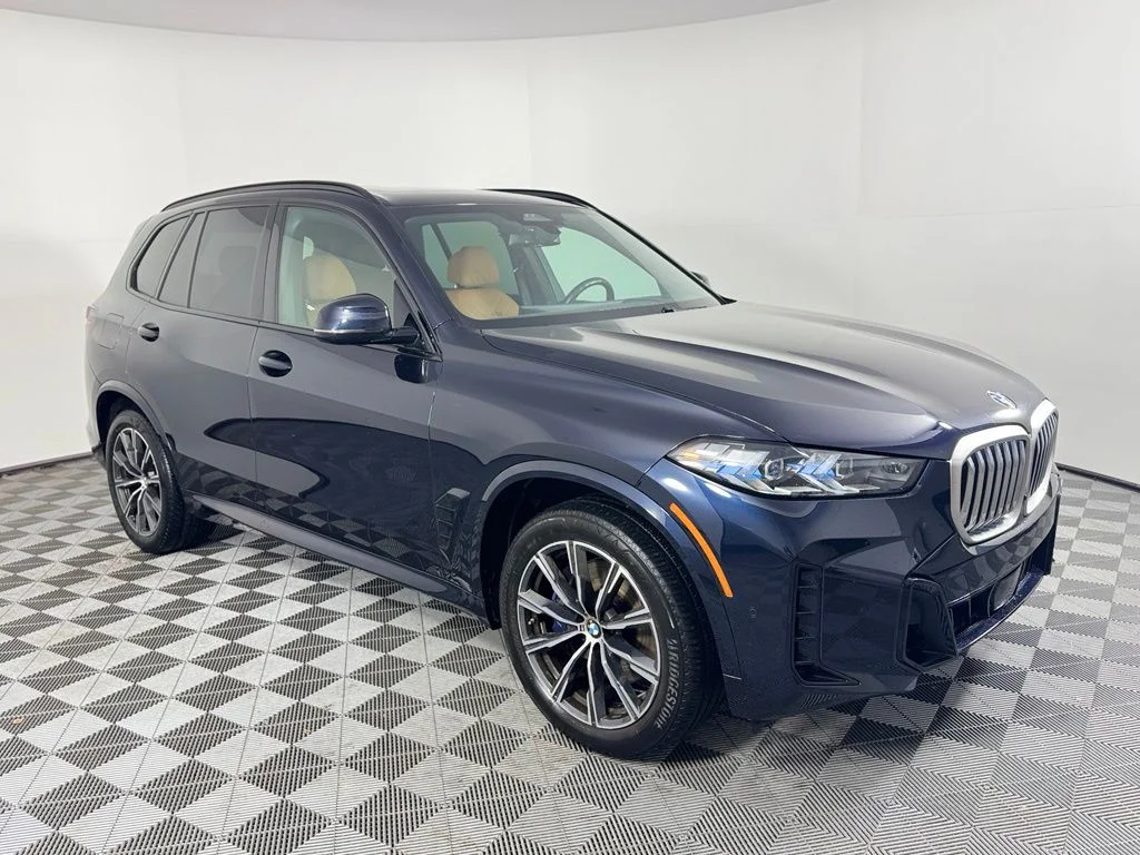 Certified Used 2024 Carbon Black Metallic BMW xDrive40i image 3