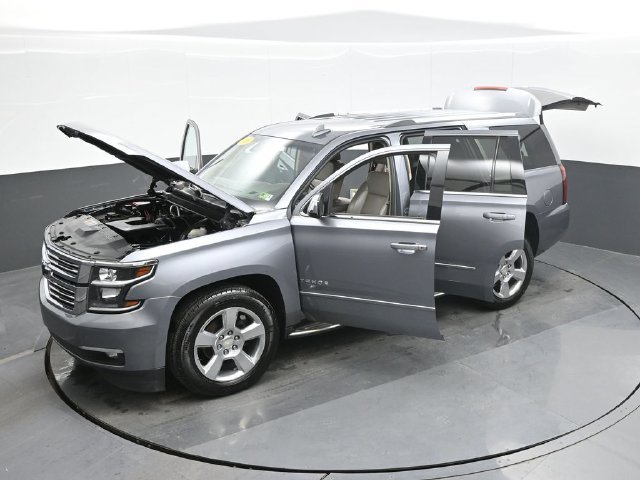Used 2018 Gray Chevrolet Premier image 28