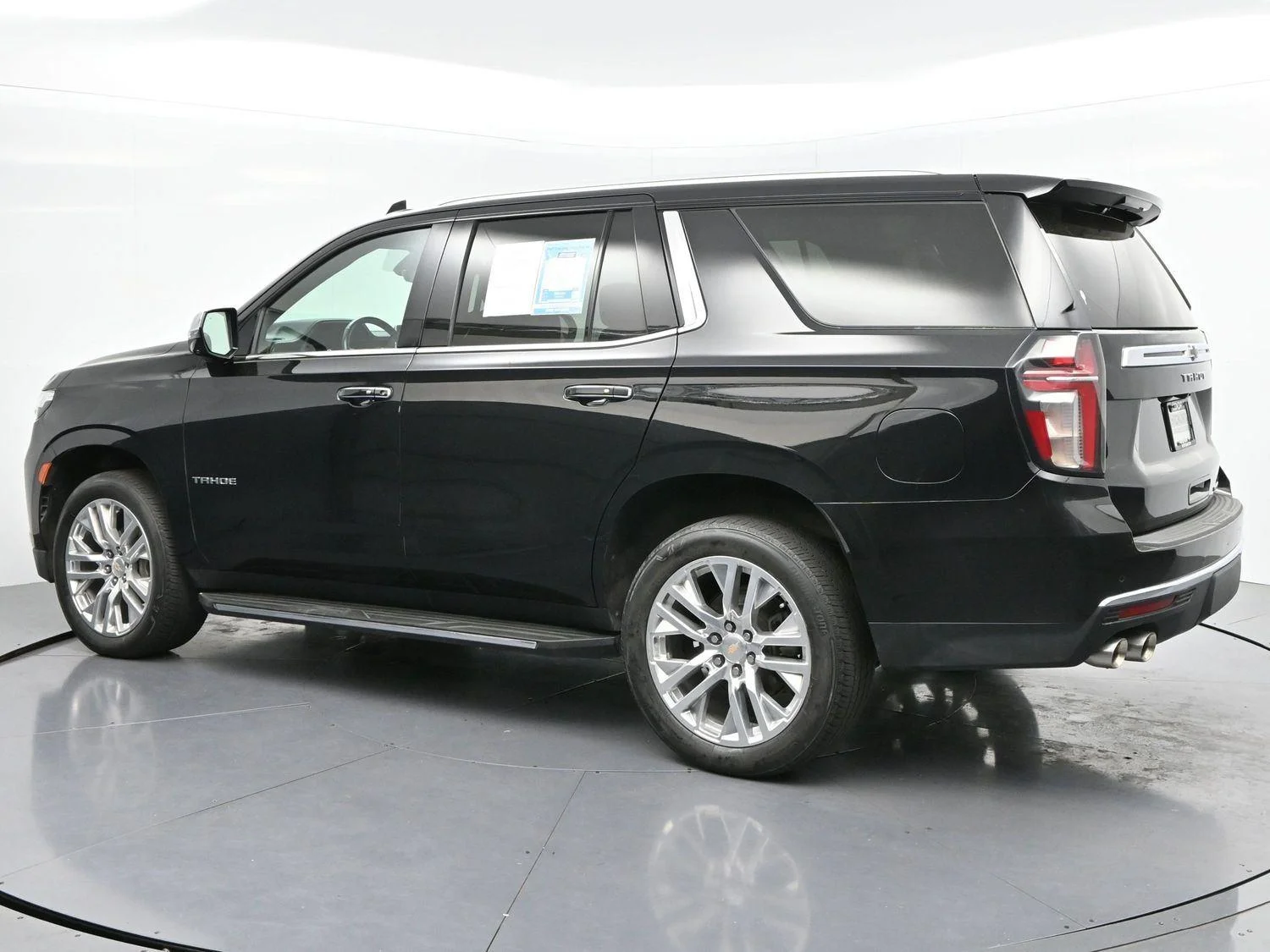 Used 2021 Black Chevrolet Premier image 5