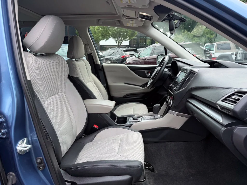 Used 2023 Horizon Blue Pearl Subaru Premium image 32