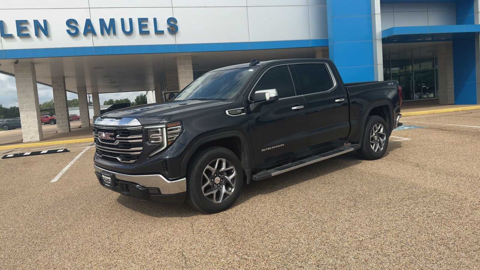 Used 2026 Titanium Rush Metallic GMC SLT image 4
