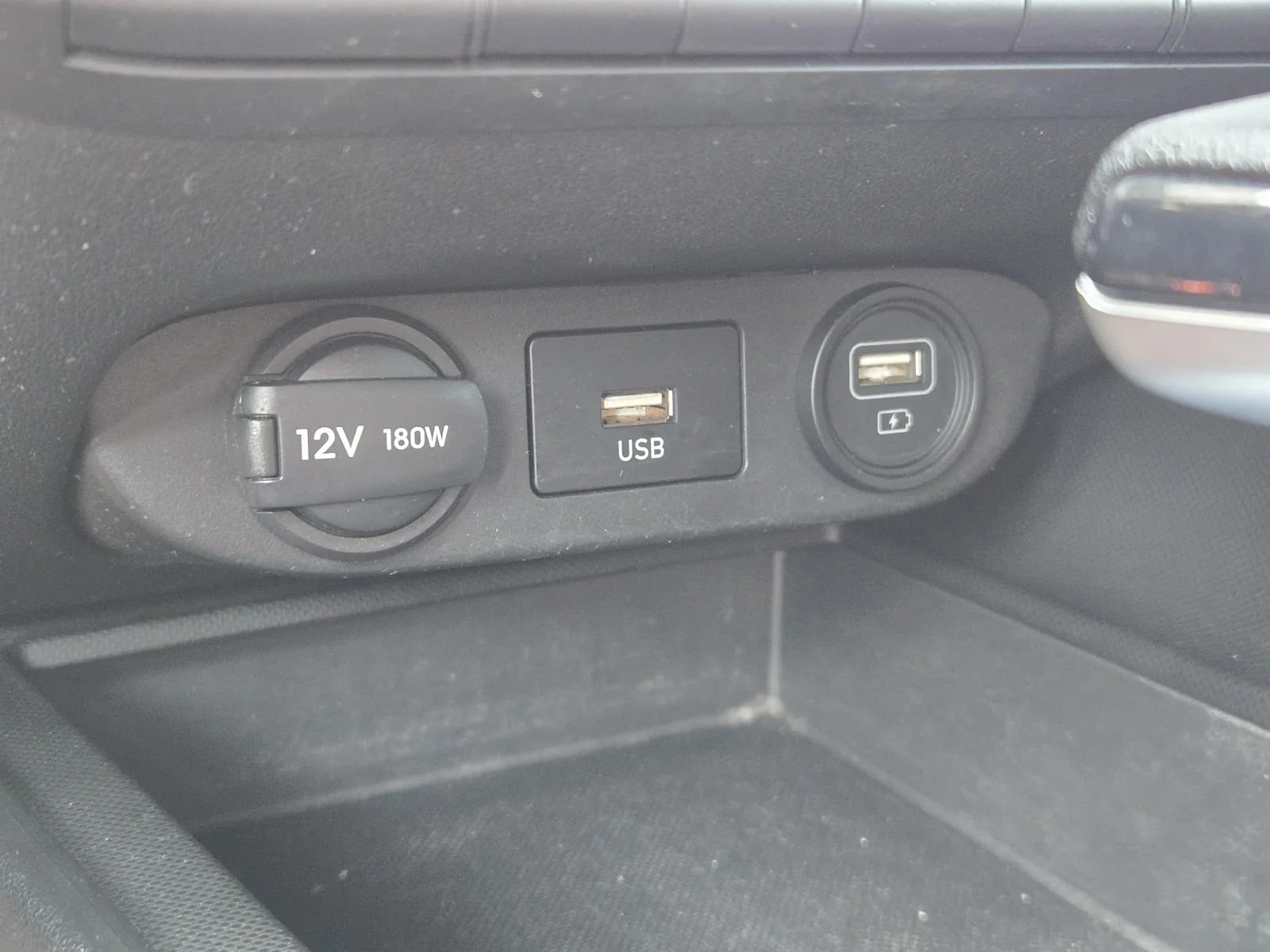 Used 2022 Phantom Black Hyundai SEL IVT image 12