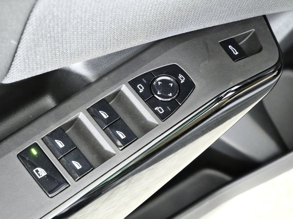 Used 2026 Skyscraper Grey Metallic BMW 30 xDrive image 36