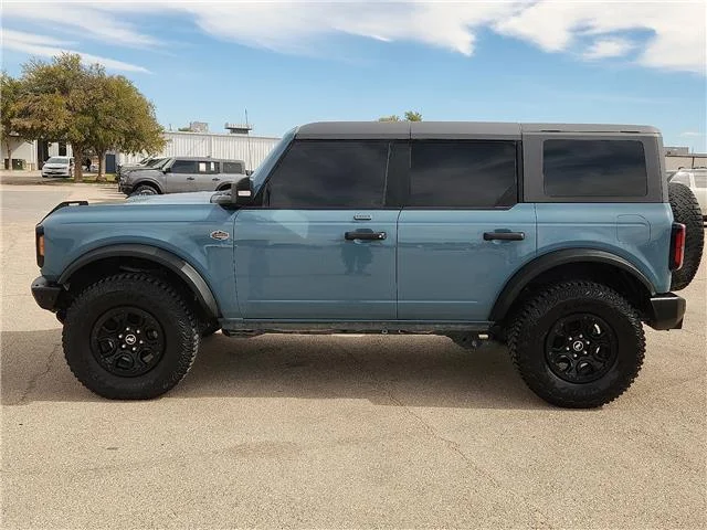 Used 2023 Velocity Blue Metallic Ford Wildtrak 4x4 image 2