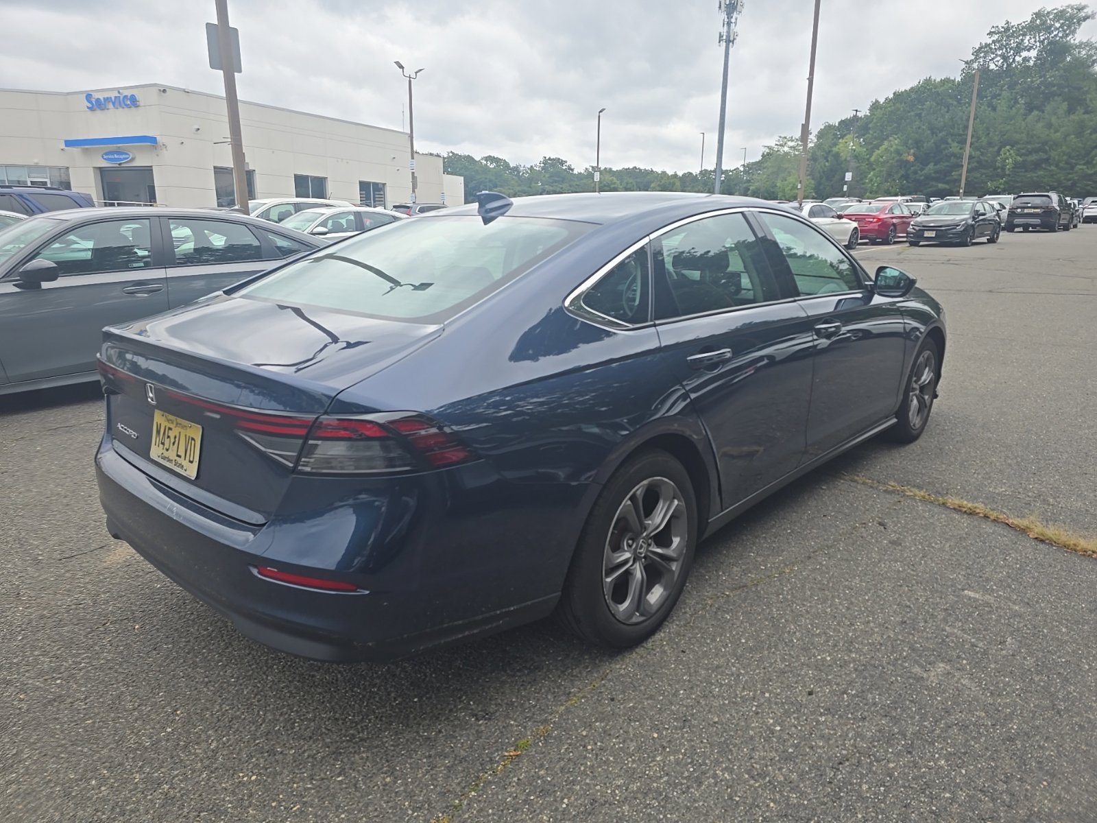 Certified Used 2024 Canyon River Blue Metallic Honda EX image 25