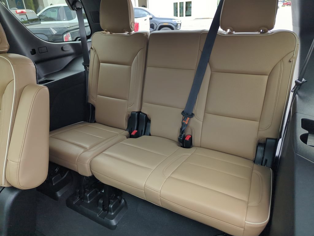 Used 2021 SUMMIT WHITE Chevrolet Premier image 30