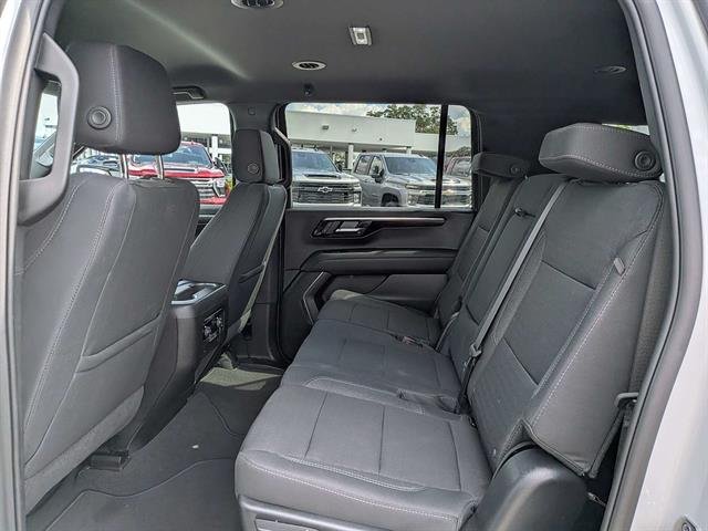 2025 Chevrolet Suburban LS - Photo 13