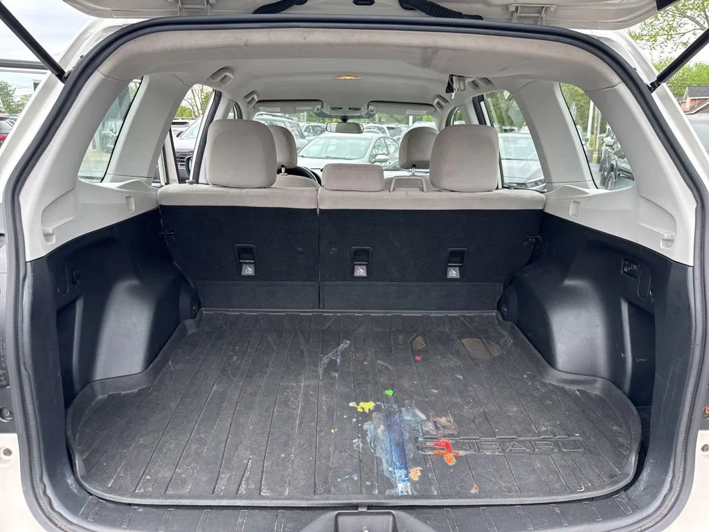 Used 2015 White Subaru 2.5i image 15