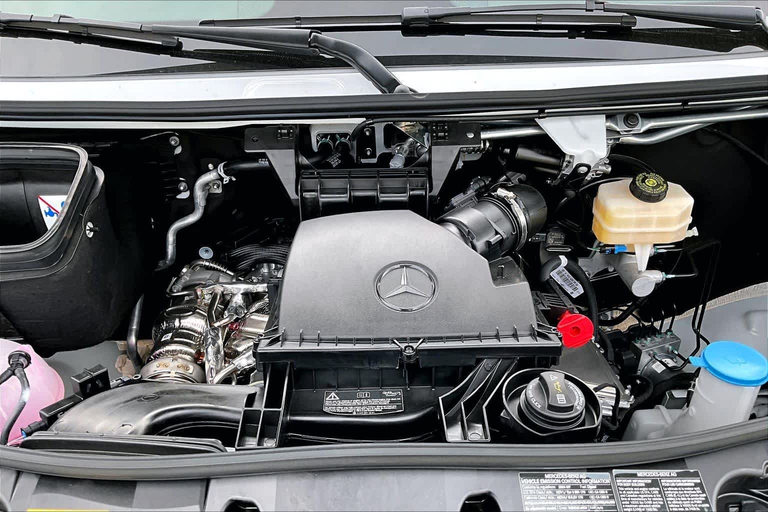 New 2026 Arctic White Mercedes-Benz Worker image 15