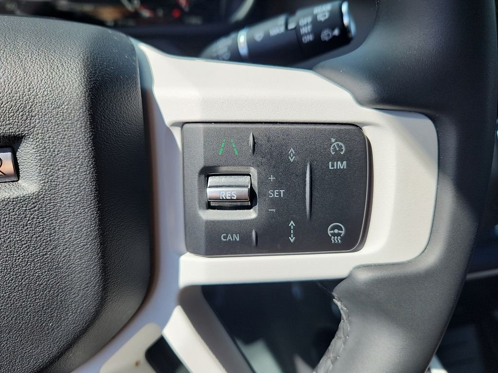 2025 Land Rover Defender S - Photo 23