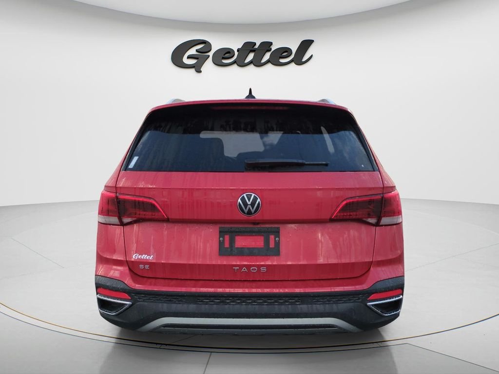 Used 2023 Red Volkswagen 1.5T SE image 6