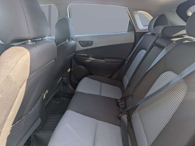 Used 2021 Gray Hyundai SE image 13