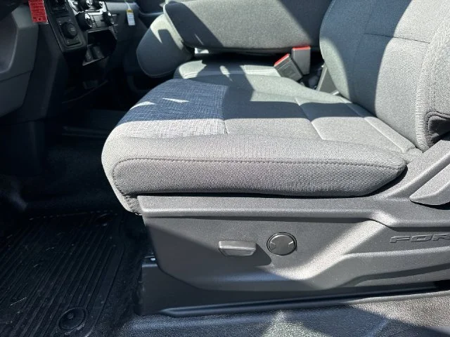 New 2026 Ruby Red Metallic Tinted Clearcoat Ford F-250® XLT image 15