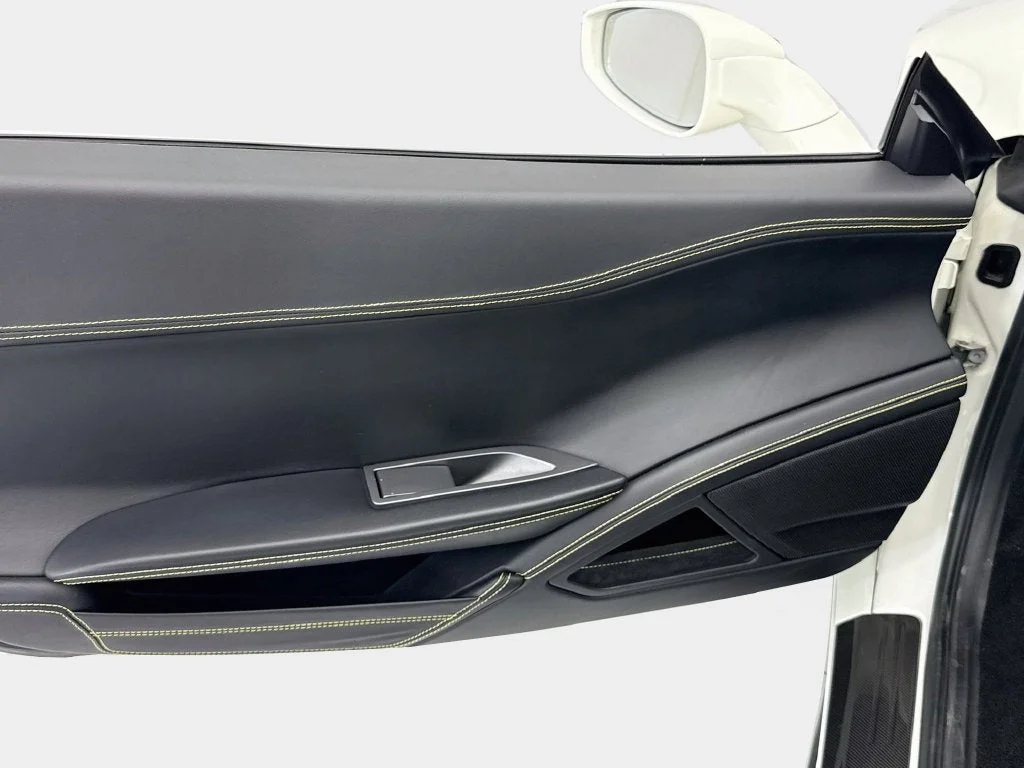 Used 2014 Bianco Avus Ferrari Base image 26
