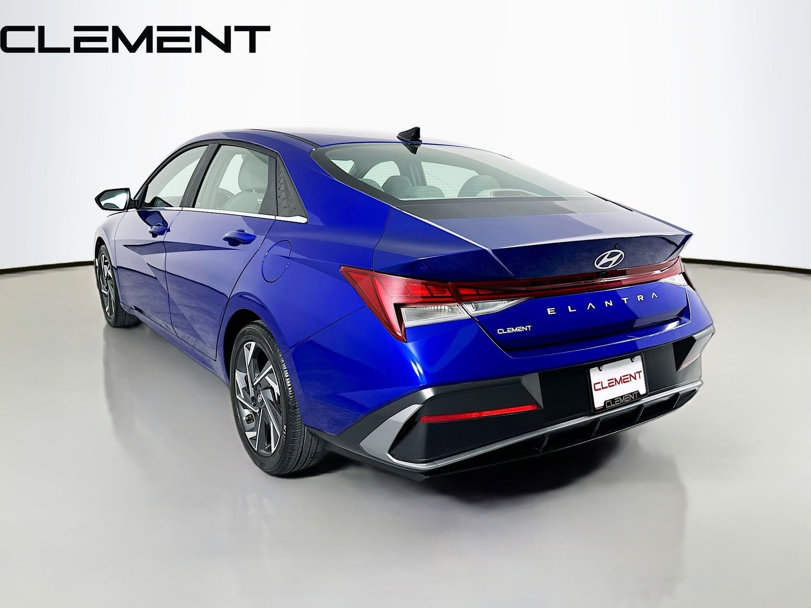 2024 Hyundai Elantra SEL - Photo 10