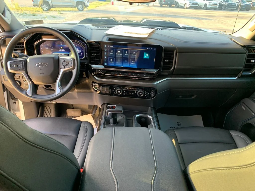 Used 2025 White Chevrolet LT Trail Boss image 16