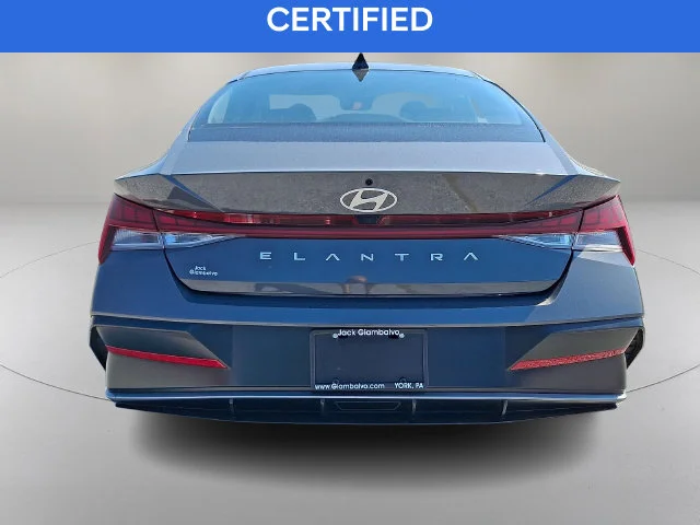 Used 2025 Gray Hyundai SEL Convenience image 5