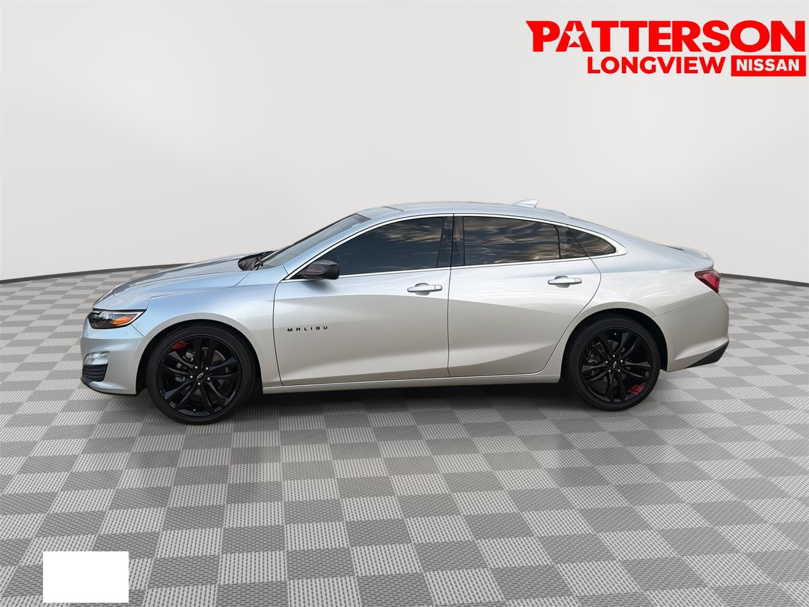 Used 2021 Silver Ice Metallic Chevrolet LT image 2