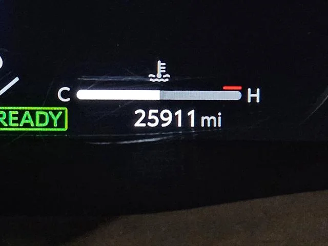 Certified Used 2025 PRECIOUS METAL Toyota  image 30