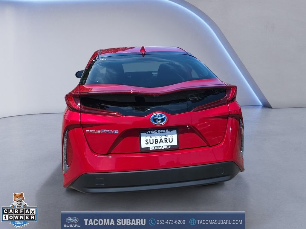Used 2022 Red Toyota LE image 4