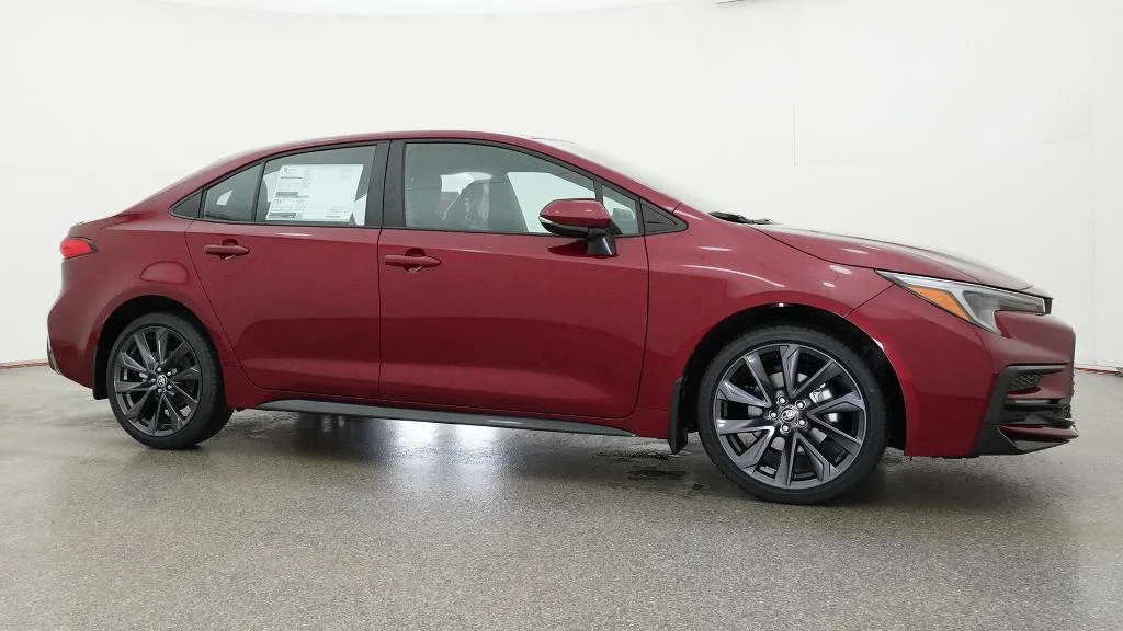 New 2026 Ruby Flare Pearl Toyota SE image 11