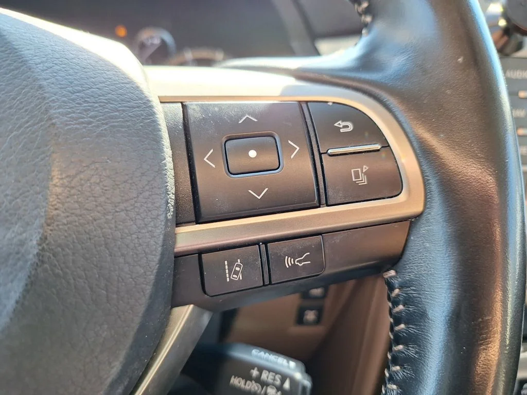 Used 2021 Blue Lexus 460 image 15