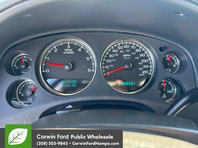 Used 2008 Silver GMC SLE image 19
