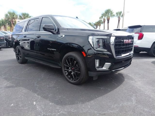 Used 2024 Onyx Black GMC SLE image 2