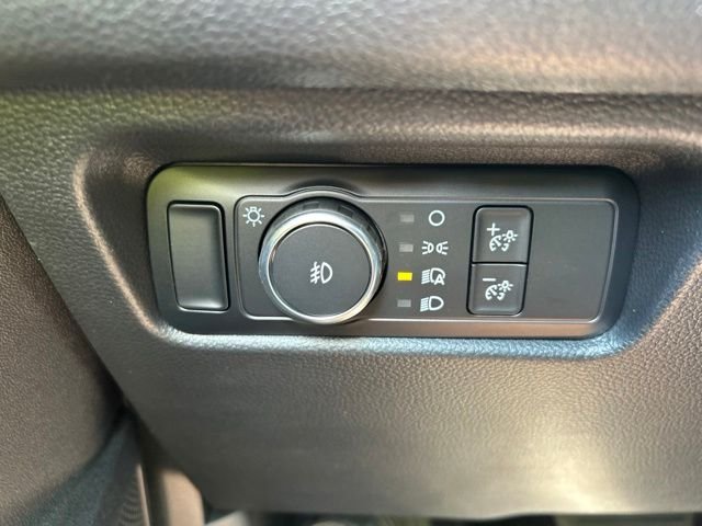 New 2026 Carbonized Gray Metallic Ford XLT image 27