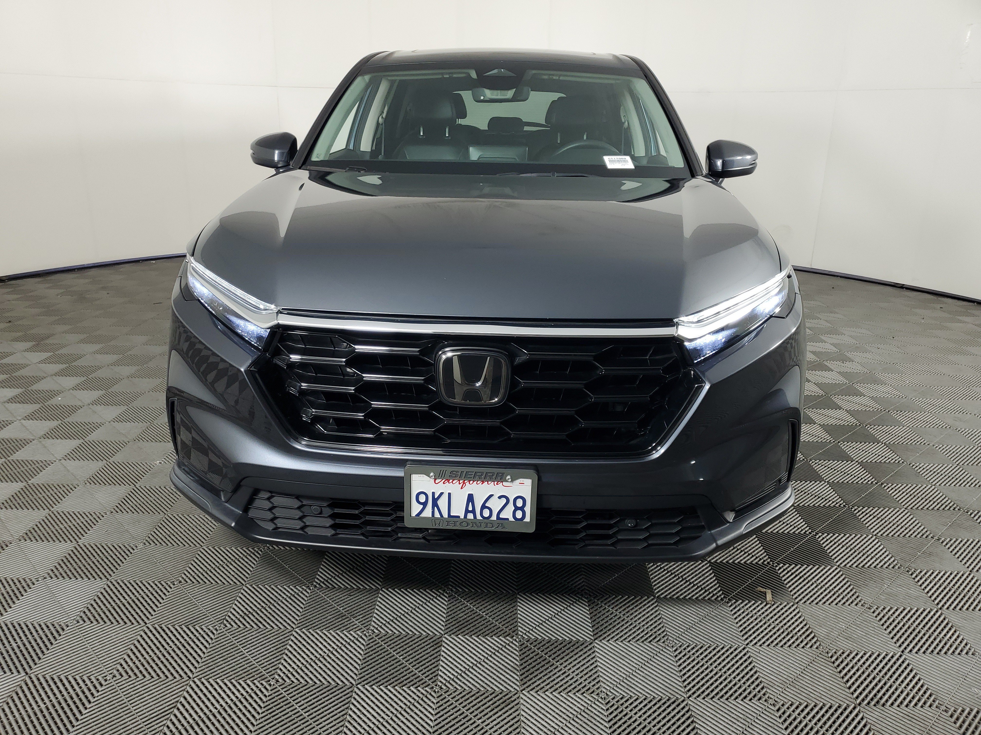 Certified Used 2024 Meteorite Gray Metallic Honda EX-L image 9