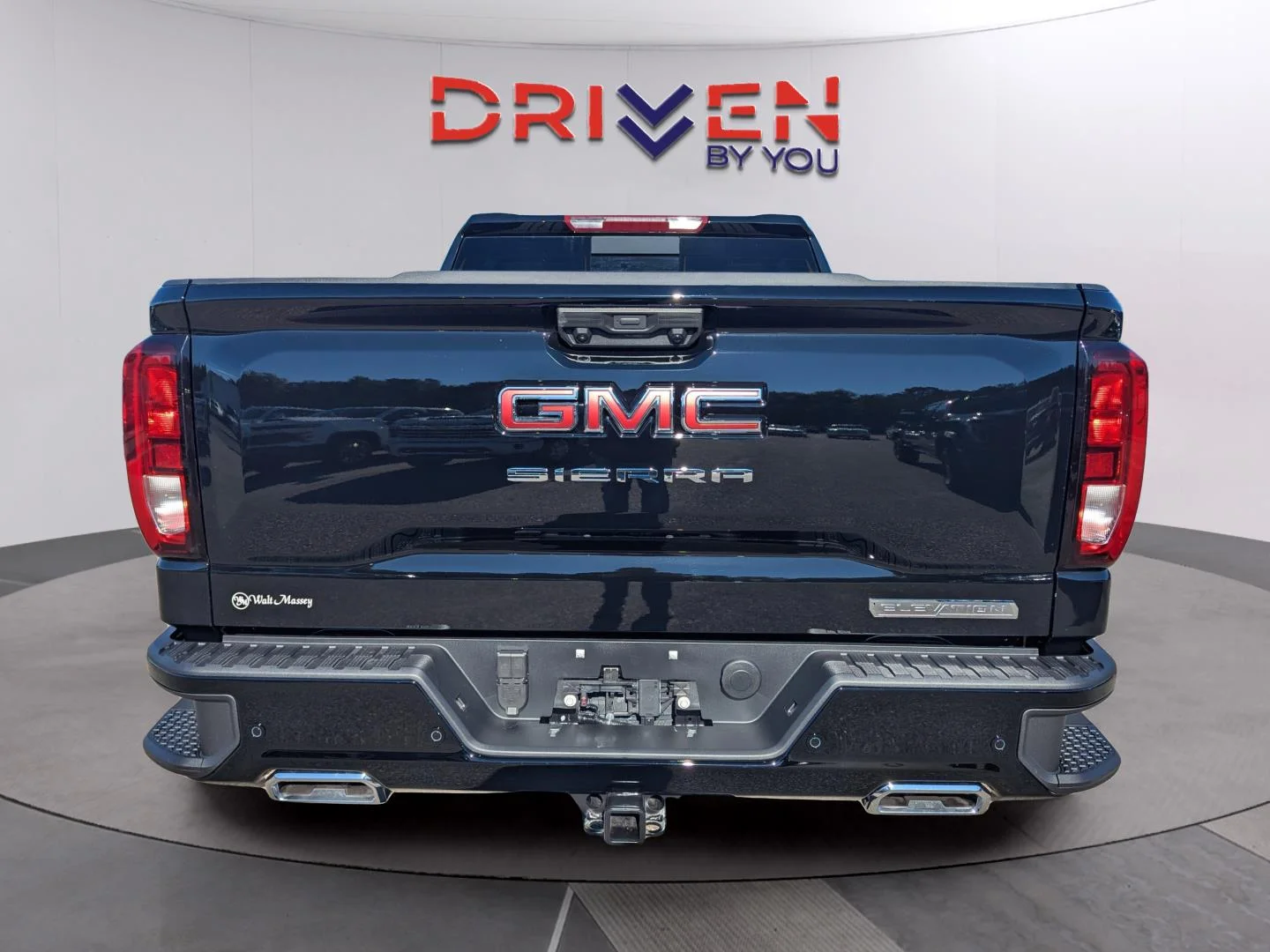 New 2026 Onyx Black GMC Elevation image 4