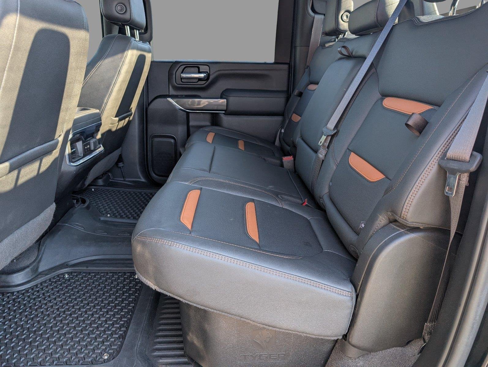 Used 2022 ONYX BLACK GMC AT4 image 35