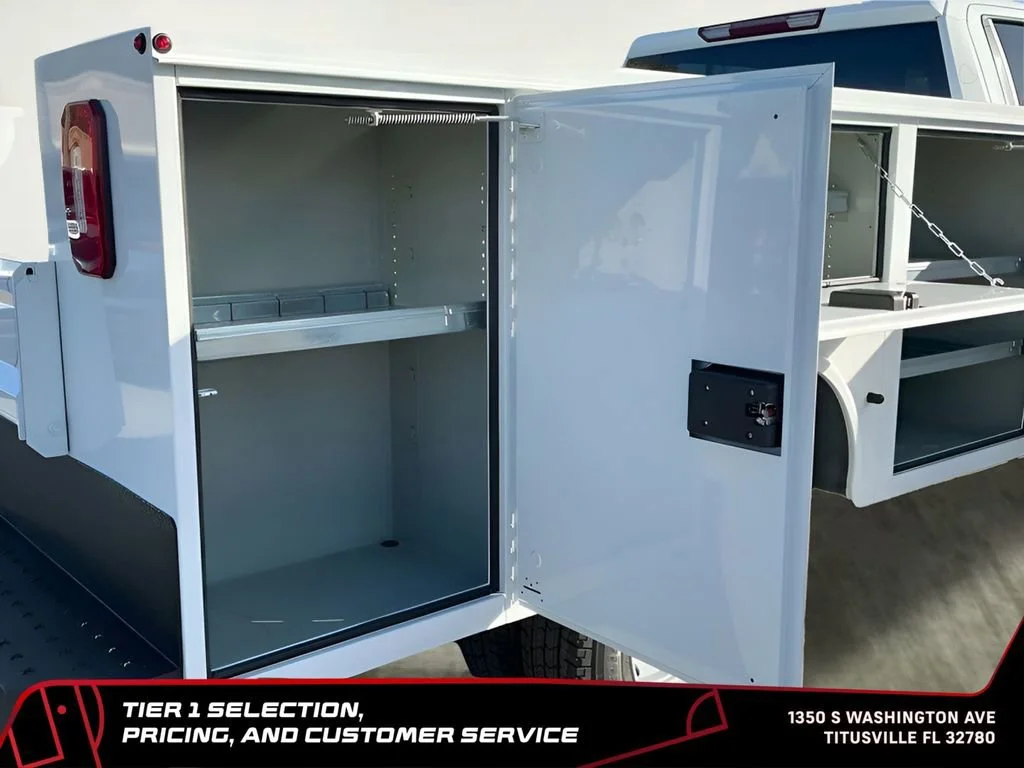New 2026 Summit White GMC Pro image 39